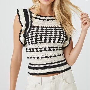 Forever 21 Black White Crochet Knit Striped Tank‎ Top EUC